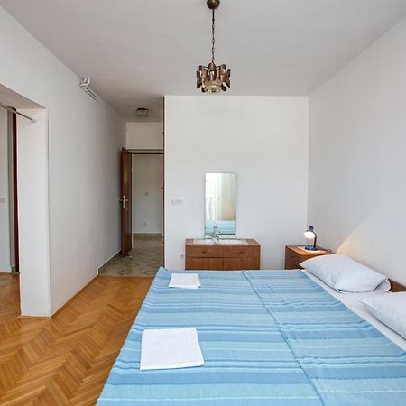 Apartments And Rooms By The Sea Tisno, Murter - 5128 Habitación foto