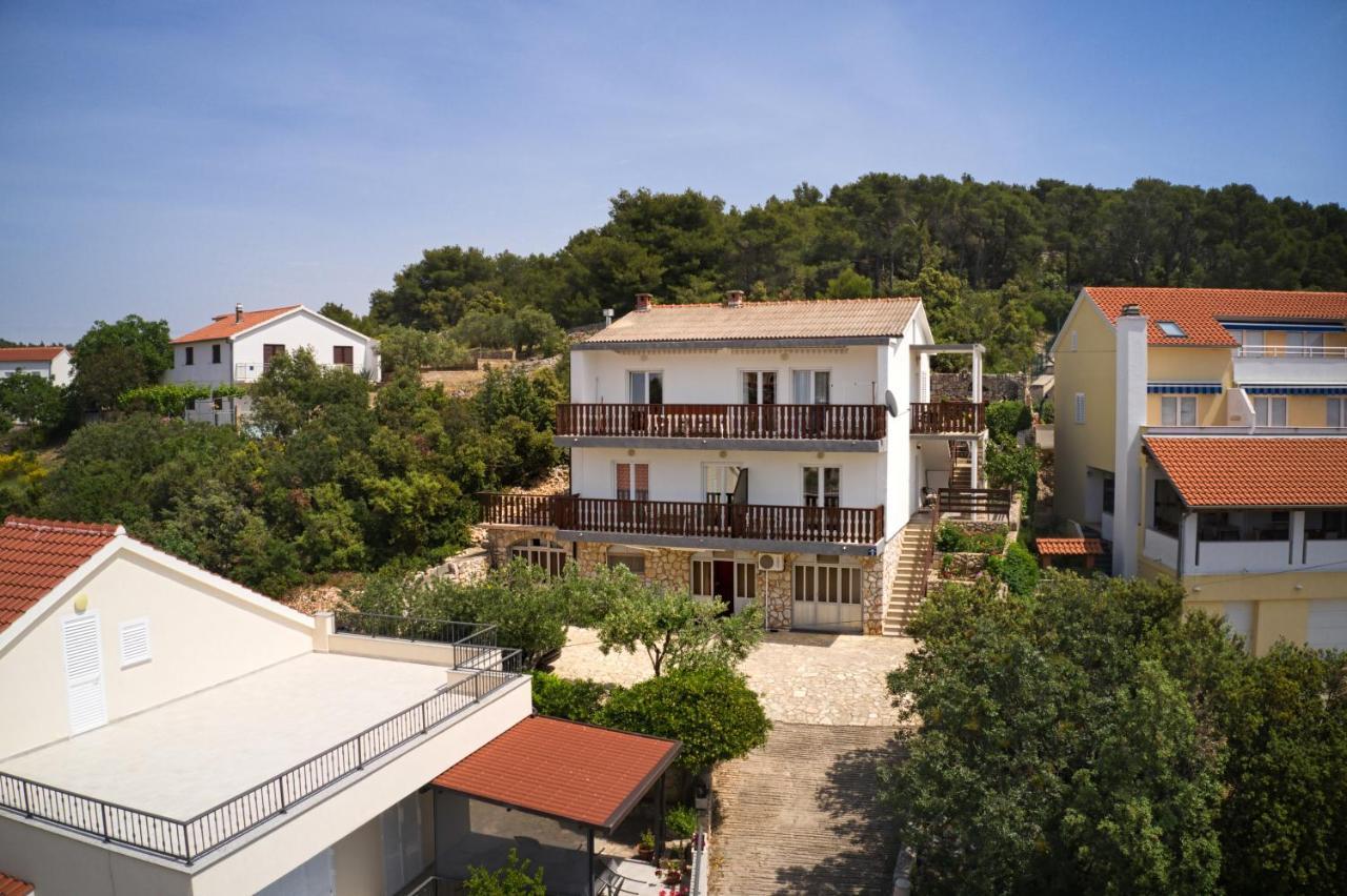 Apartments And Rooms By The Sea Tisno, Murter - 5128 Exterior foto